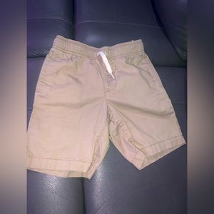 Old navy kids shorts. Perfect condition. Size 6